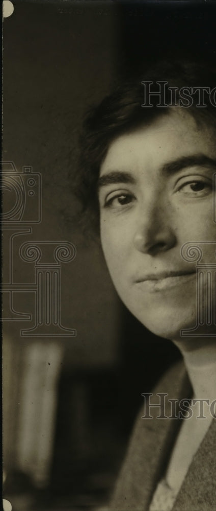 Press Photo Elizabeth Dines, Director University Public Health Center