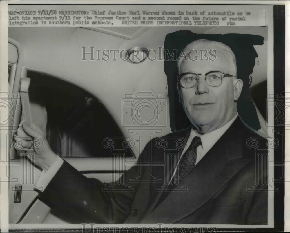 1958 Press Photo California Governor Earl Warren - nee46010