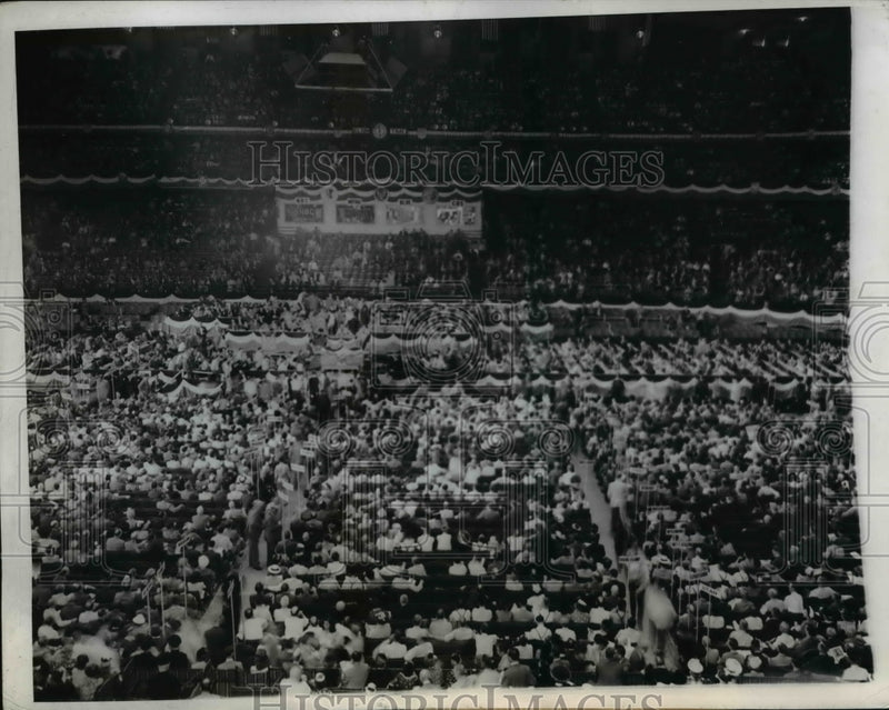 Load image into Gallery viewer, 1944 Press Photo Republican GOP National Convention Opening, Chicago Stadium
