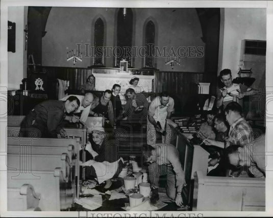 1956 Press Photo Scene of Margarets wedding , Trinity Episcopal Church.