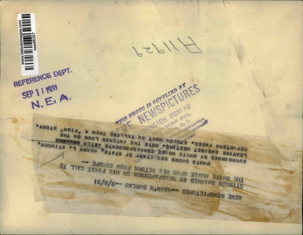 1931 Press Photo Henry L. Stimson Swarmed By Newspapermen On His First Call