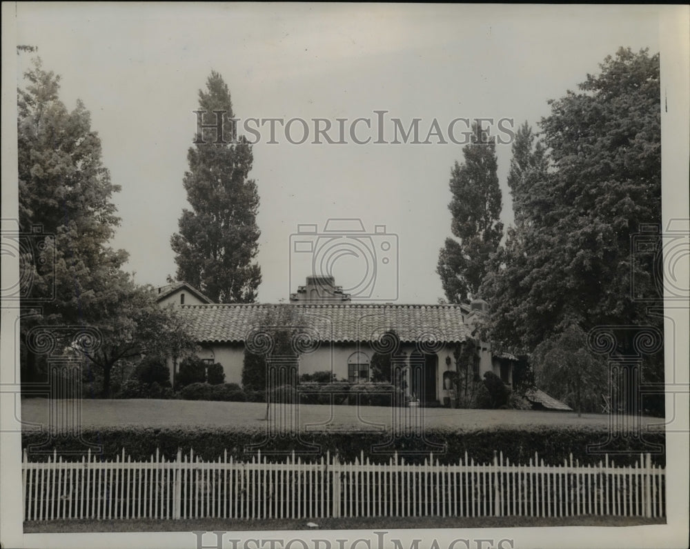 1946 Press Photo Home of A.F. Whitney, President Brotherhood of Railway Trainmen