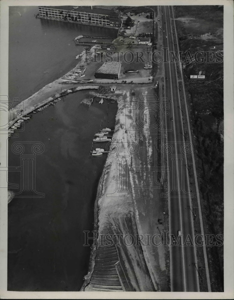 Load image into Gallery viewer, 1946 Press Photo Bay - nee47303
