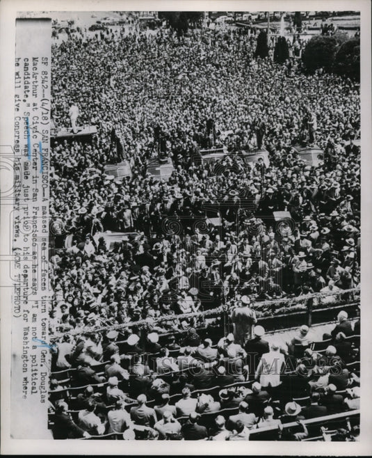1951 Press Photo Crowd Listen to General Douglas MacArthur in San Francisco