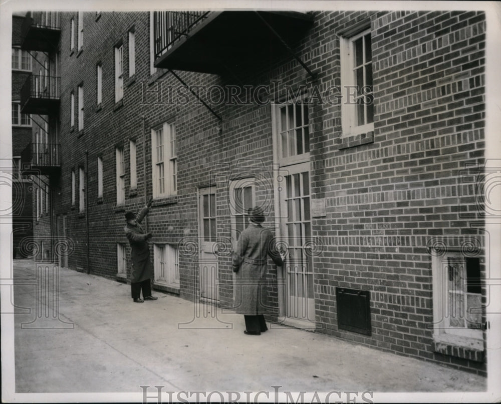 1938 Press Photo of the building where J. Richard "Dixie" Davis was caught by po