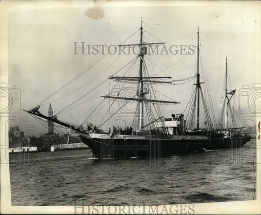 Press Photo Barkentine Bear - nee48317