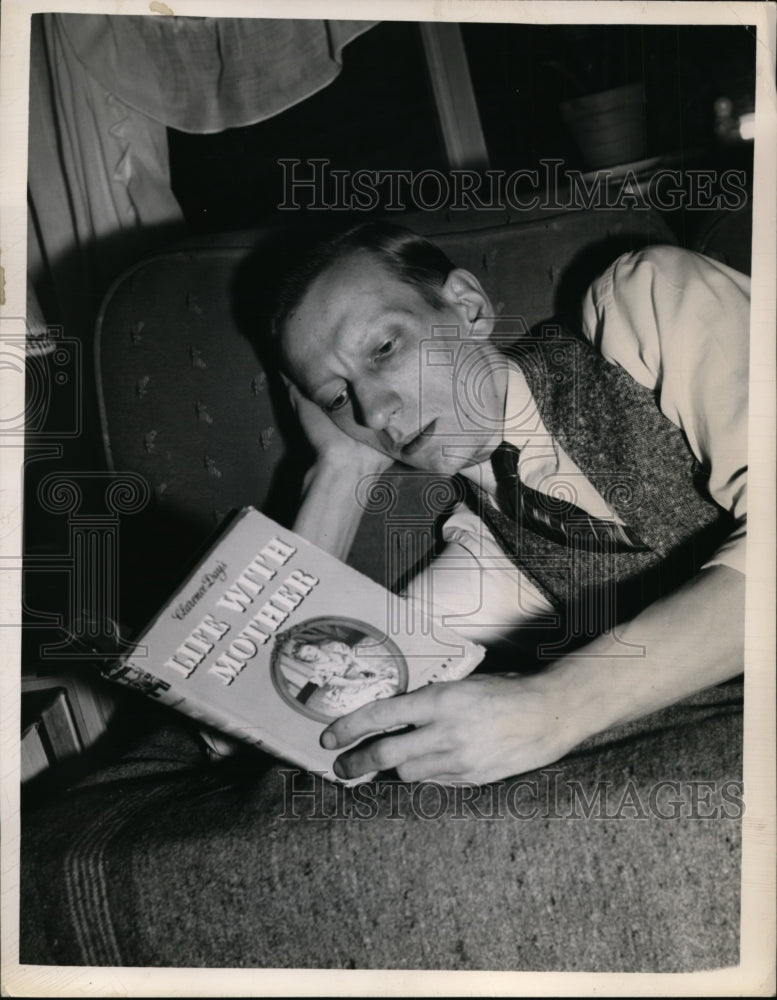 1949 Press Photo Alfred Taylor