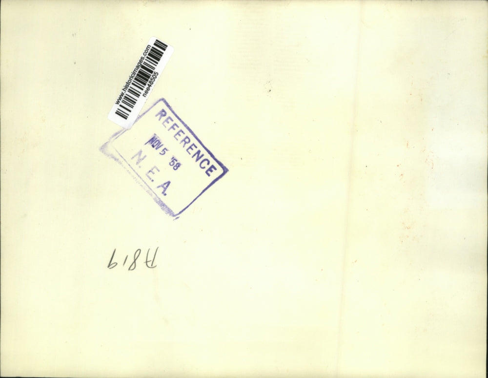 1958 Press Photo Peter S. Pederson, John S. Rinehart Show Floating Moon House