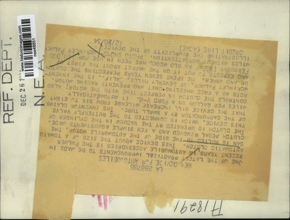 1934 Press Photo Inventor McKinley Palmer Shows Automatic Clutch - nee48851