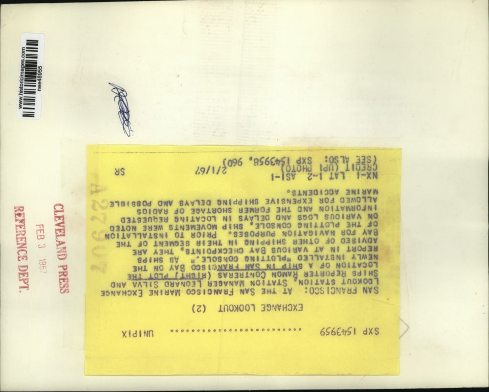 1967 Press Photo Leonard Silva, Reporter Ramon Conteras Ship Lookout Station San