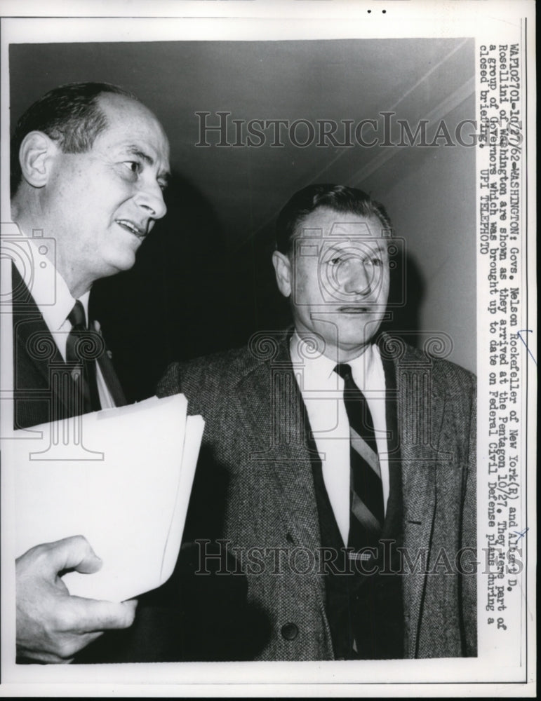 Load image into Gallery viewer, 1962 Press Photo Gov. Nelson Rockefeller of N.Y. and Albert Rosellini of Wash.
