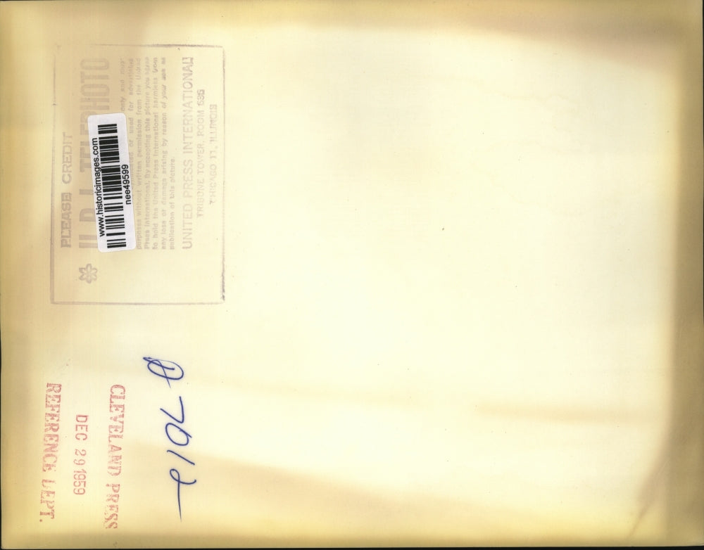 1959 Press Photo Mrs. Nelson Rockefeller Talks A Mile A Min To Anne Marie