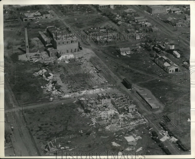 Load image into Gallery viewer, 1933 Press Photo Aerial view of wreckage of plant at Brownsville.
