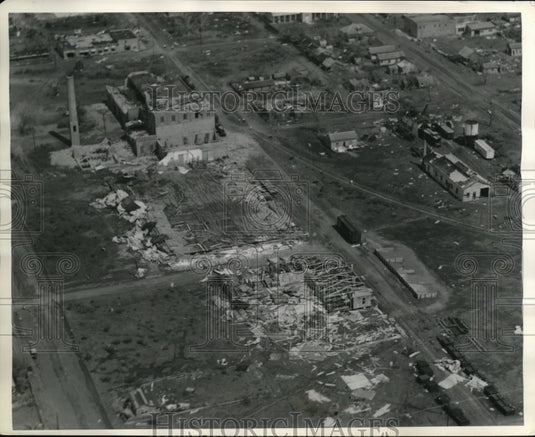1933 Press Photo Aerial view of wreckage of plant at Brownsville.