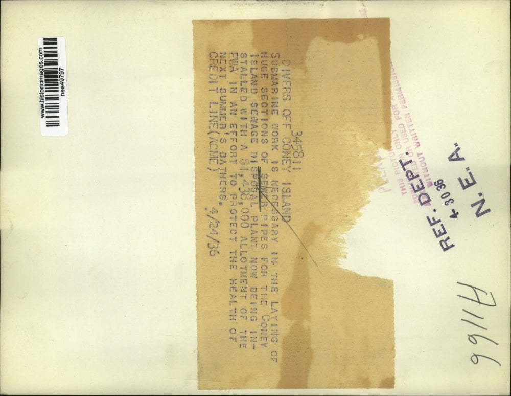 1936 Press Photo Submarine work is necessary in laying sections of sewer pipe.