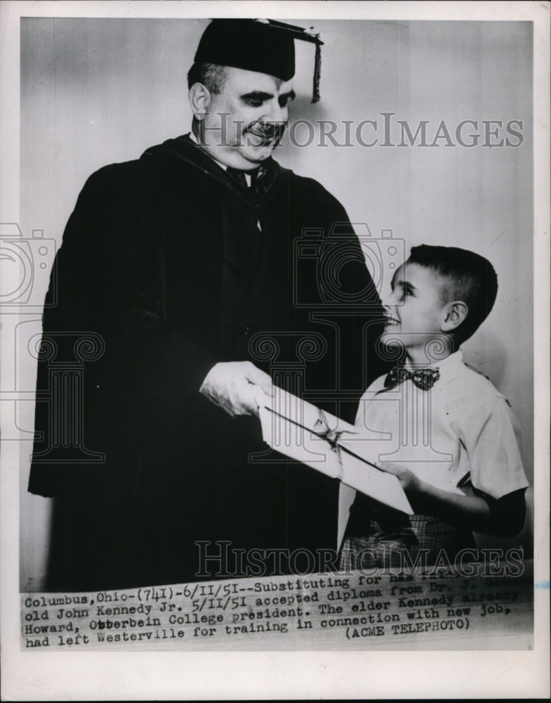 Load image into Gallery viewer, 1951 Press Photo John Kennedy Jr age 5 &amp; Dr J Gordon Howard Oberbein College
