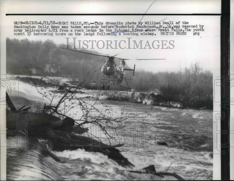 Load image into Gallery viewer, 1958 Press Photo Great Falls, Md, Wm Beall/R. Henderson Jr rescued Potomac River
