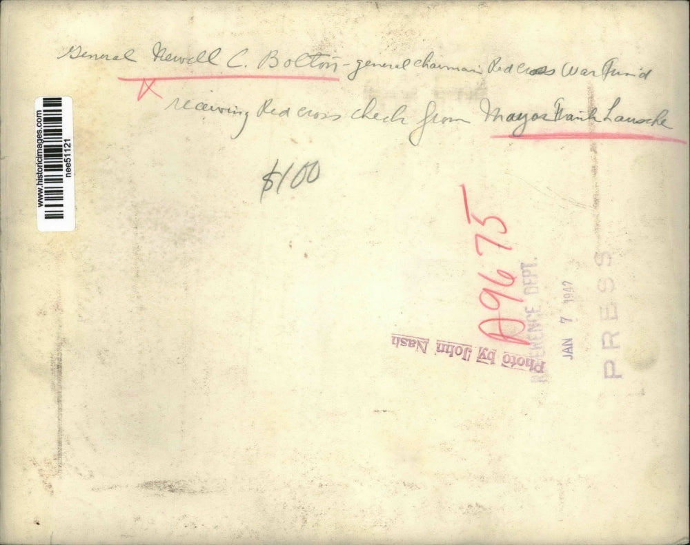 1942 Press Photo Gen. Nevell C. Bolton of the Red Cross receiving a donation