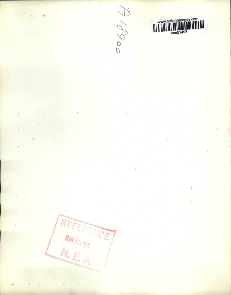 1956 Press Photo Washington Harbor police search for body of Mrs Joe Tereshinski