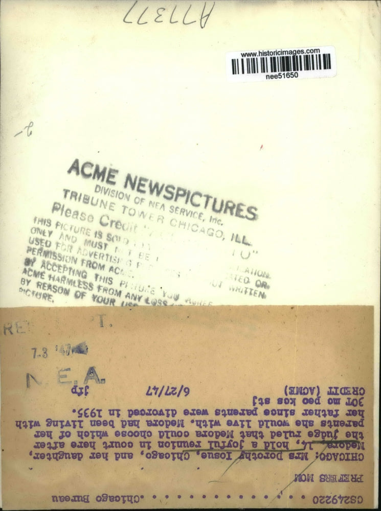 1947 Press Photo Dorothy Iosue & daughter Medora prefer to live with her mother.