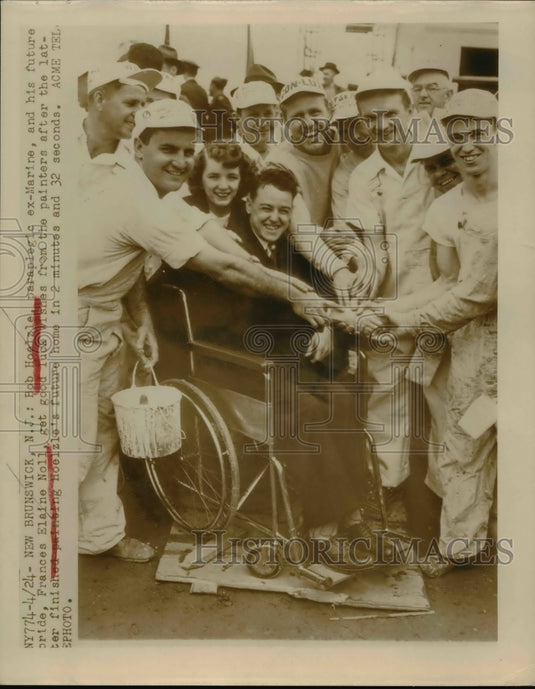 Undated Press Photo Bob Hoelzle,paraplegic ex-Marine with his future Bride.