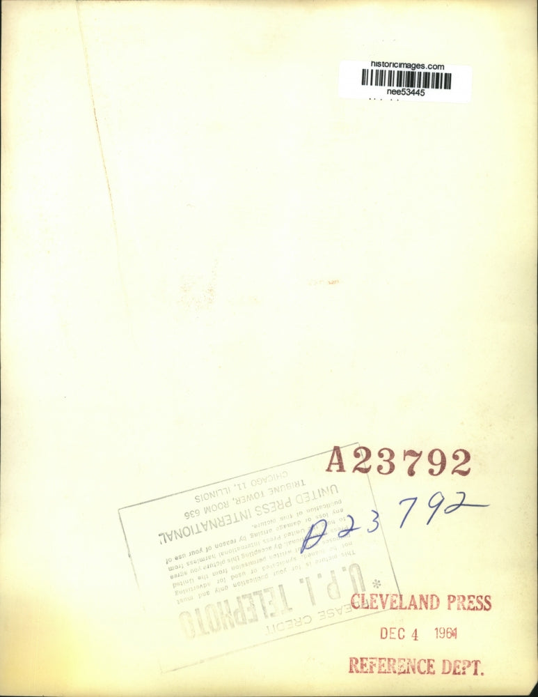 1961 Press Photo Chief Dep. Sheriff A. Achuleta, Cuffs John R. Woolridge