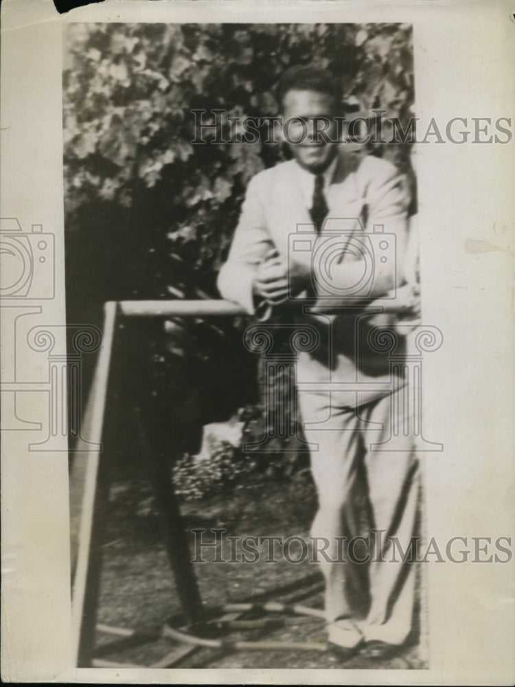 1934 Press Photo Charles Stellamach killed in his Apart. and thrown into the sea
