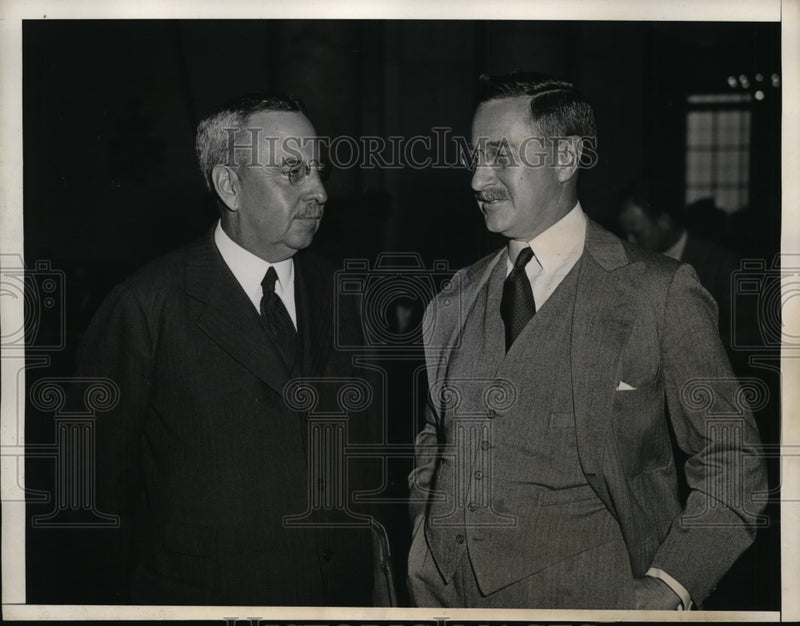 Load image into Gallery viewer, 1933 Press Photo Chase Bank paying Albert Wiggin $100,000 a year pension.
