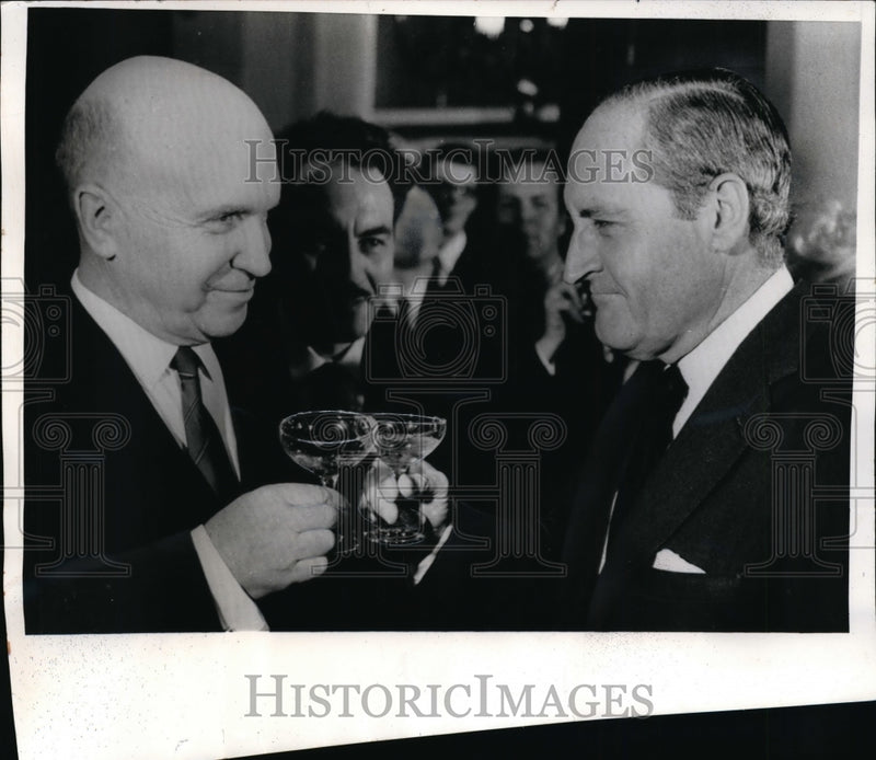 Load image into Gallery viewer, 1969 Press Photo Vladimir Semenbv(L) USSR &amp; Gerard Smith USA, Strategic Arms mtg
