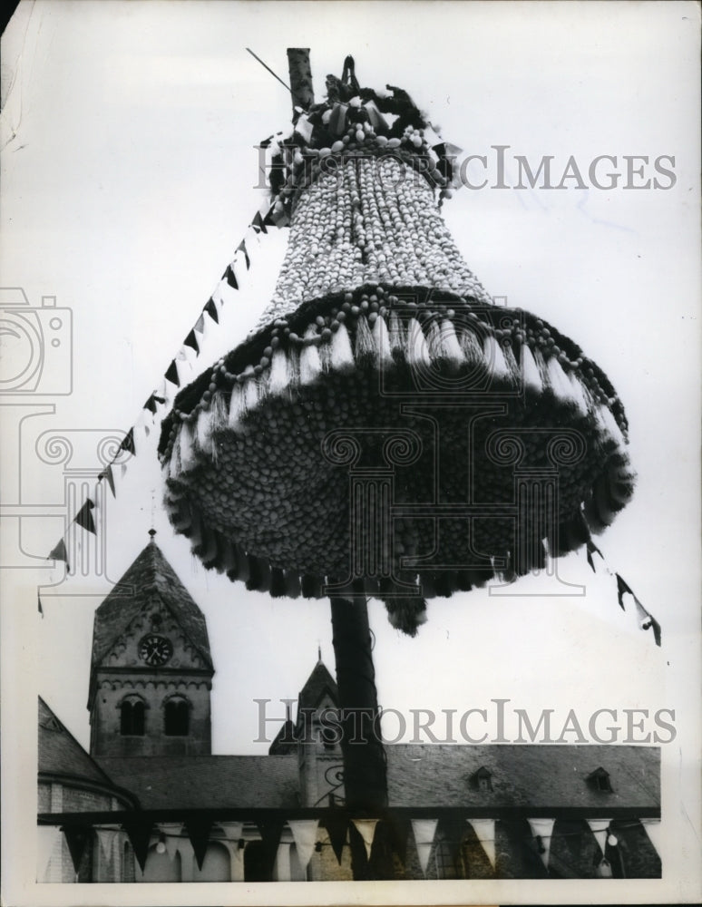 1958 Press Photo Shell Game Bedord, Germany - nee55747