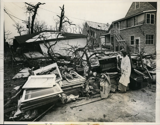 1961 Press Photo Tornado Chicago, Il Mrs.Paul Zylstra - nee56874