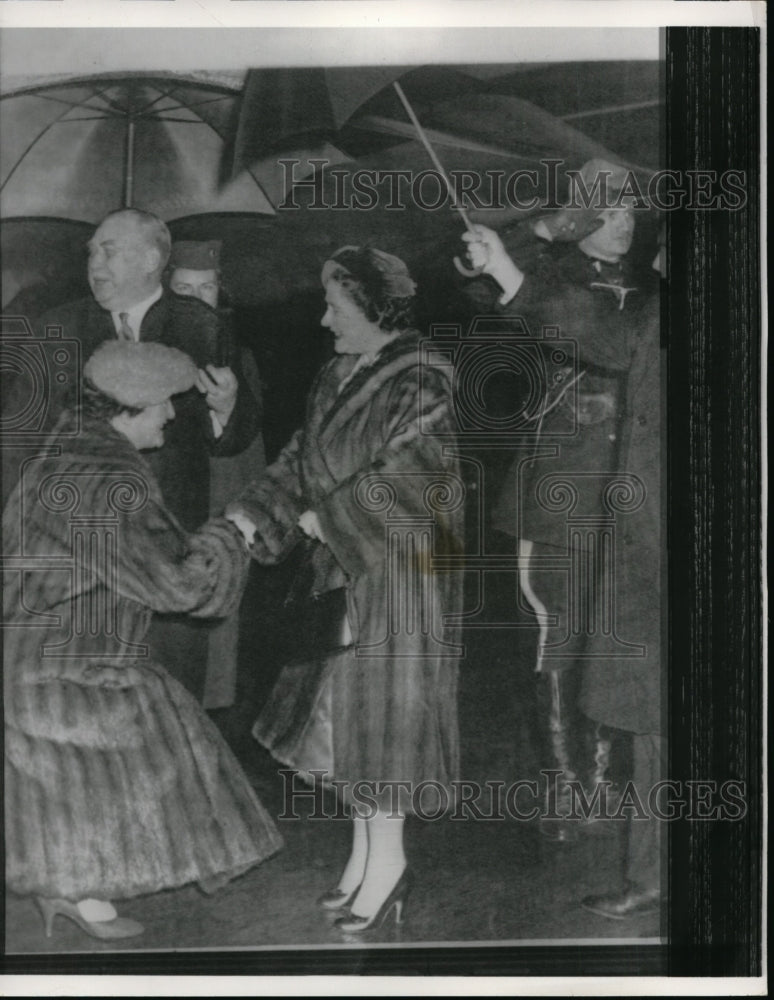 1958 Press Photo Queen Mother Elizabeth - nee57483
