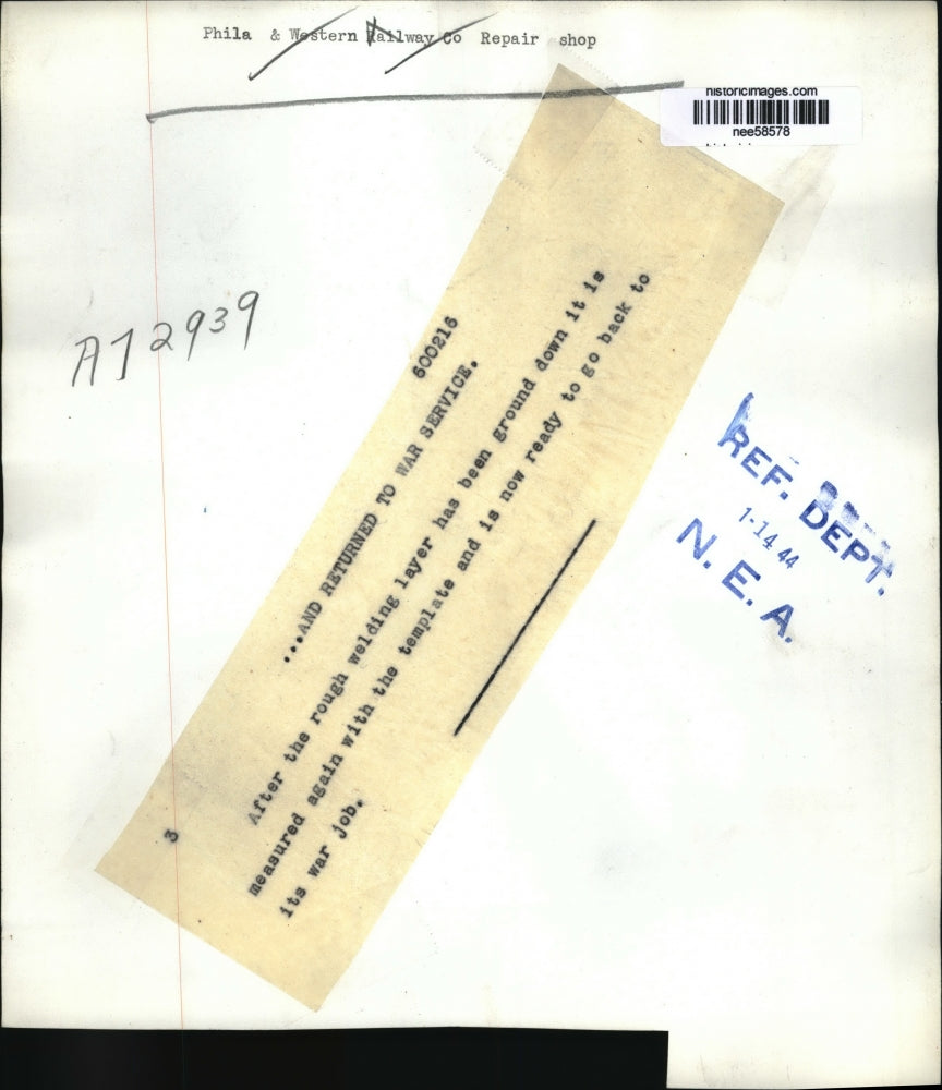 1944 Press Photo After Rough Welding Layer Is Ground Down It's Ready To GO