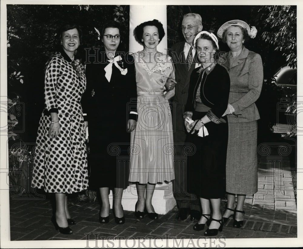 1953 Press Photo Curtis B. Bennet, Mrs. Frank T. Hodgdon, Mrs. Mildred Rodgers