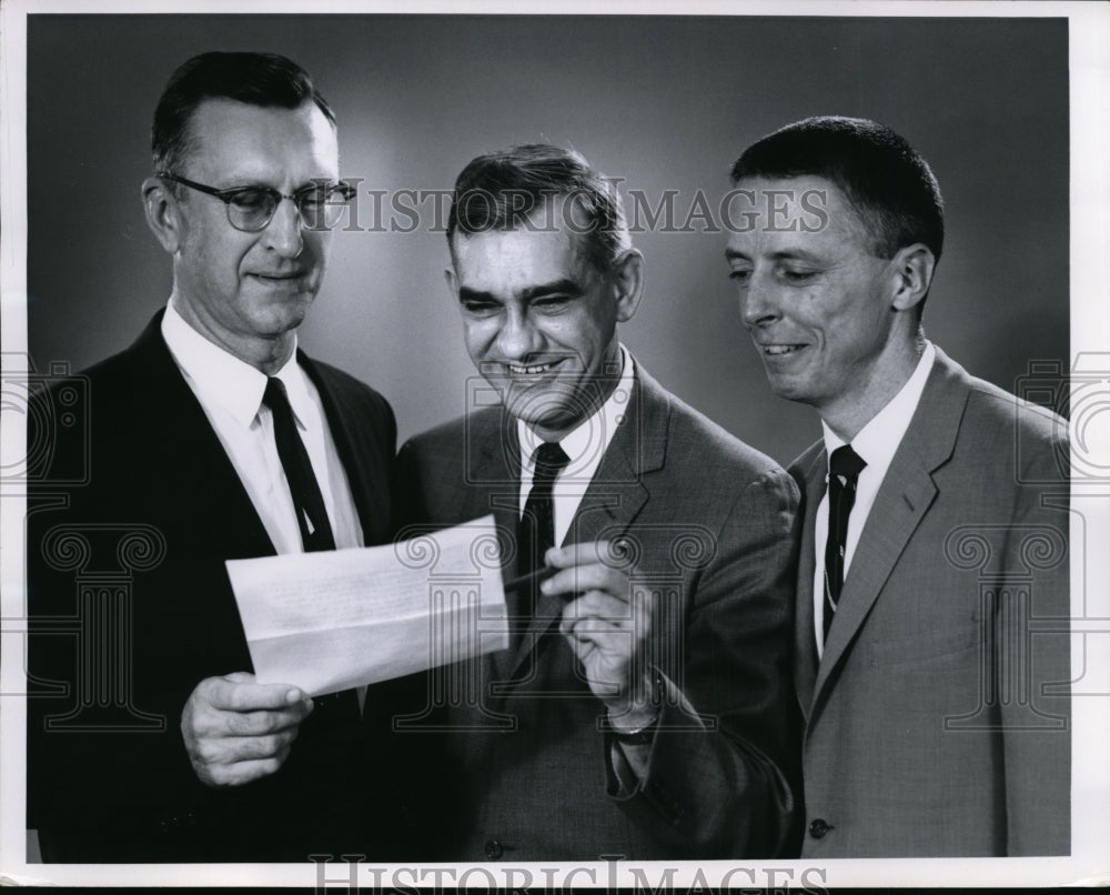 1962 Press Photo Ralph Locher Bronis Klementowicz and Dan J O Lauglin