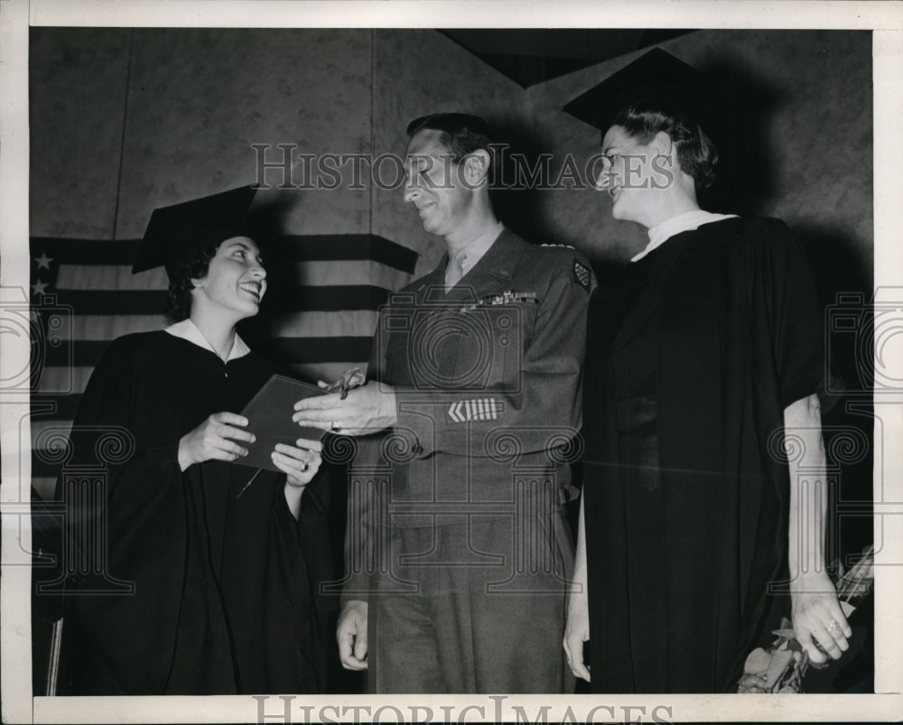 1945 Press Photo Marjorie Wesbter Junior College Gen. Mary Clark,Mark