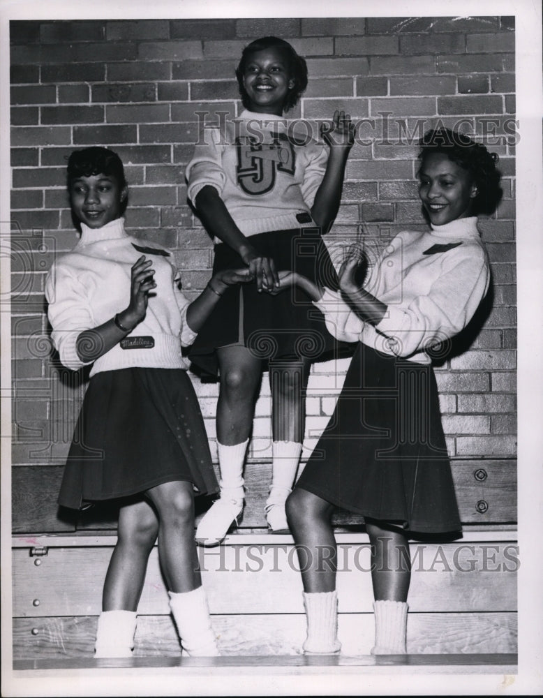 Load image into Gallery viewer, 1956 Press Photo John Hay, Gloria Jacson, Madiline Smith And Jones Poronis Here.
