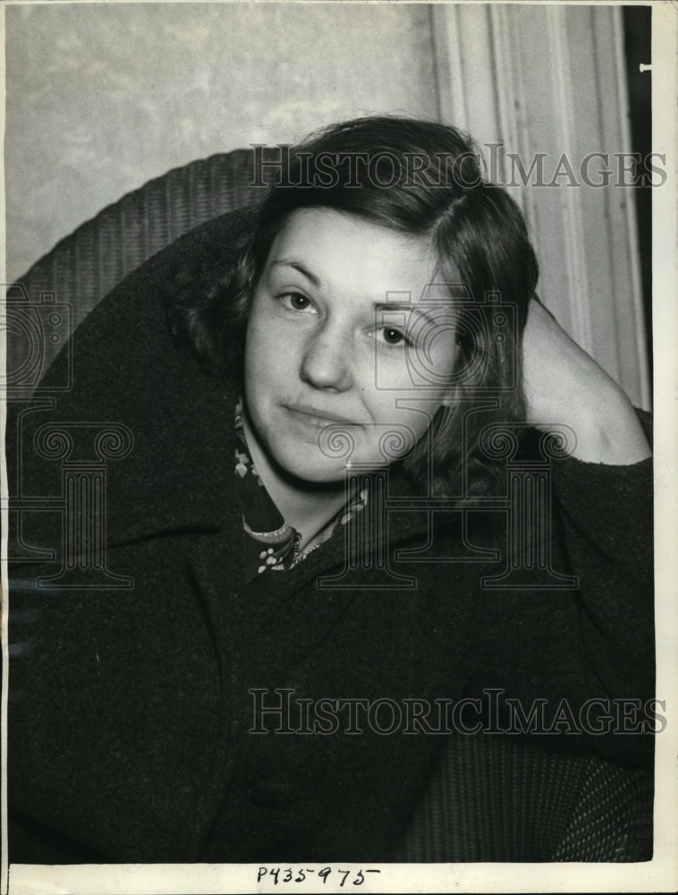 1938 Press Photo Dorothy Markley Blum Wins Order For School Money - nee60044