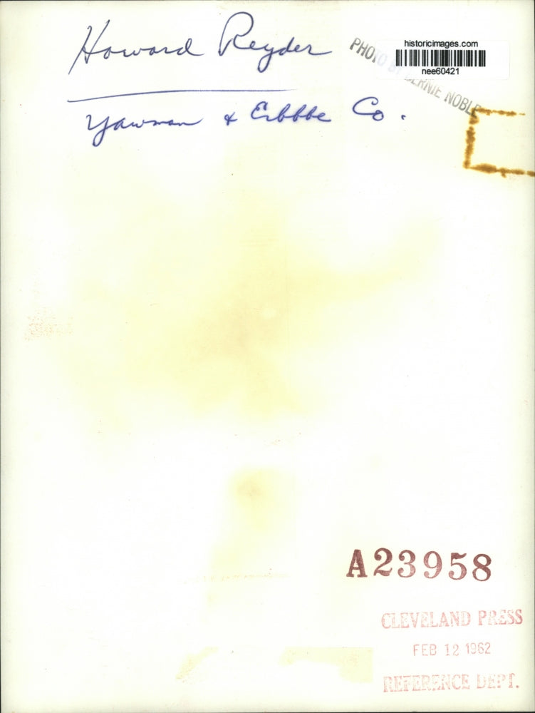 1962 Press Photo Howard Reyder with Yawman and Erbble Co. - nee60421