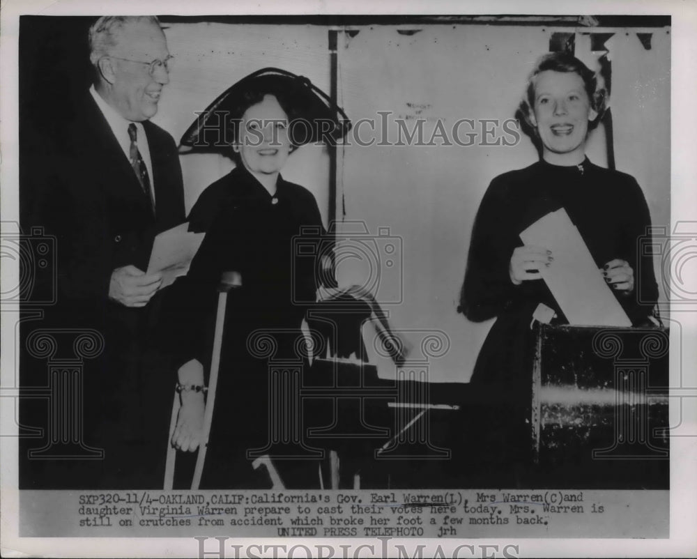 1952 Press Photo California Governor Earl and Mrs Warren and Daughter Virginia