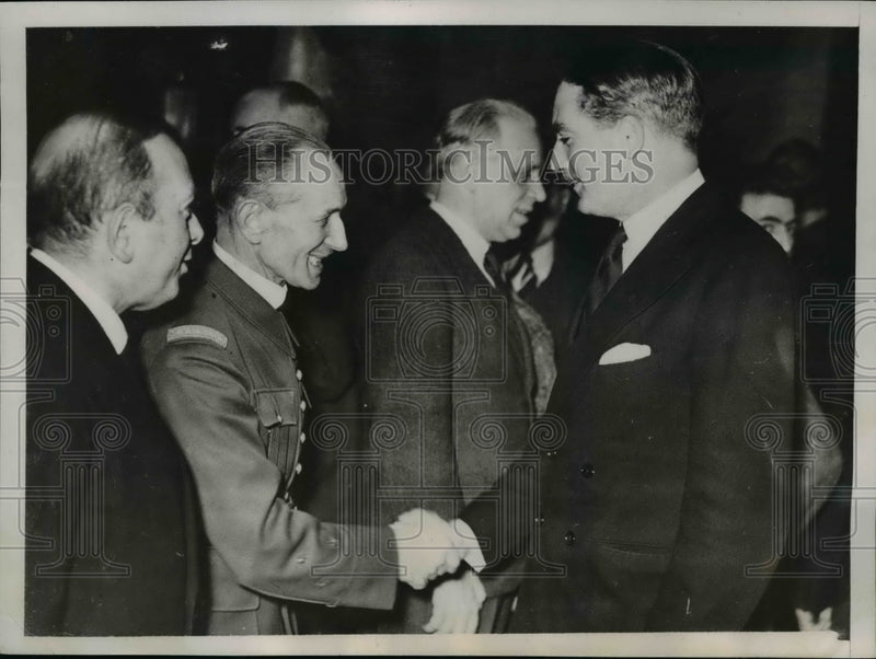 Load image into Gallery viewer, 1940 Press Photo British Secretary Anthony Eden &amp; General Lelong in London
