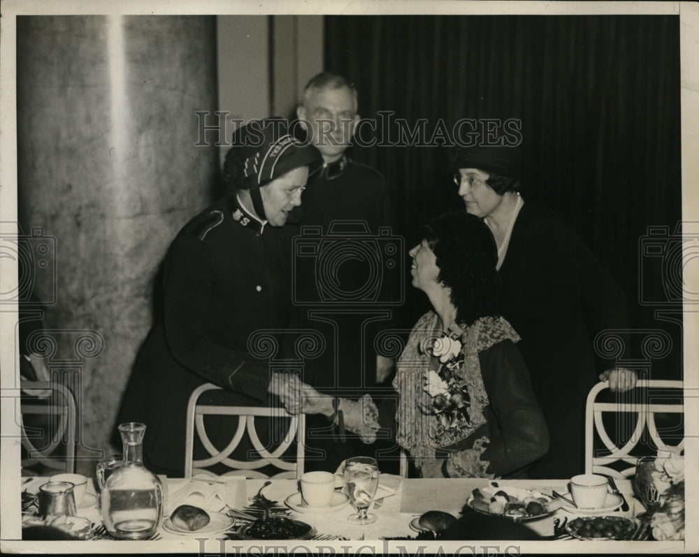 1933 Press Photo Mrs Franklin D Roosevelt and Mrs John McMillan at Luncheon inPA