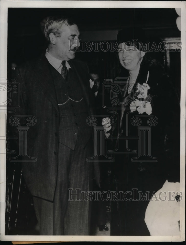 1933 Press Photo Mrs Franklin D Roosevelt & British Ambassador Lindsay