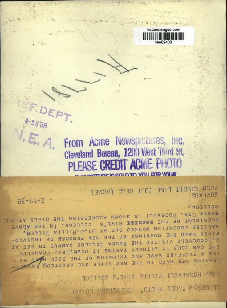 1938 Press Photo Mrs Franklin D Roosevelt Wearing Her Hair In A Different Manner