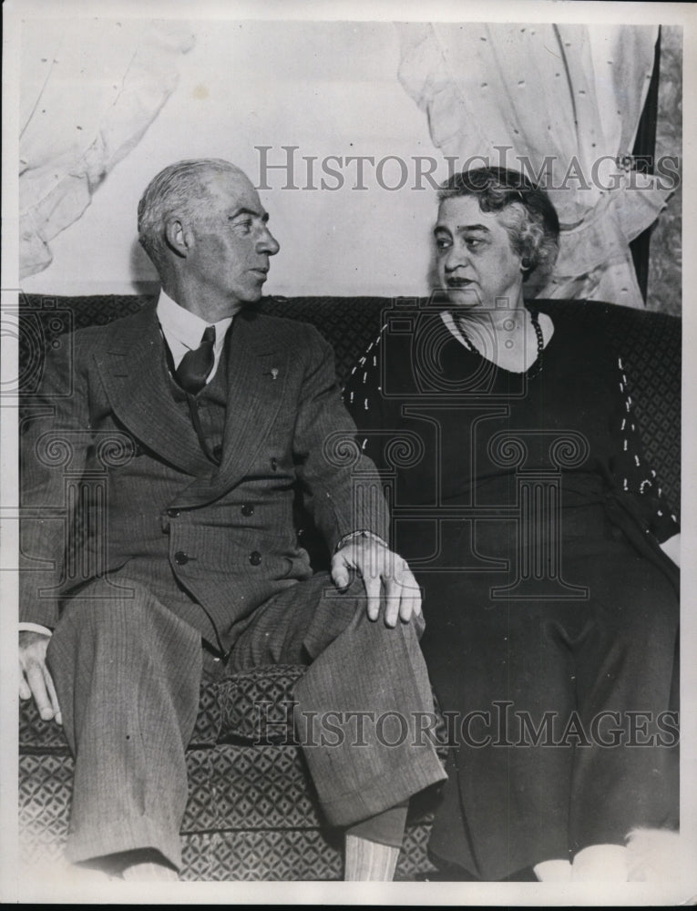 1933 Press Photo Mr. And Mrs. Jabez A. Smith of Bridgeport Conn. - nee62613