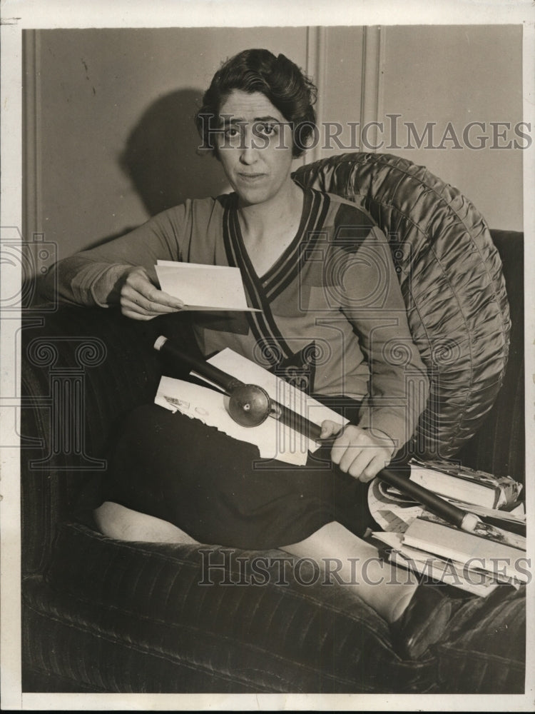 1931 Press Photo Winifred Howard returns to New York from her solo tour of world