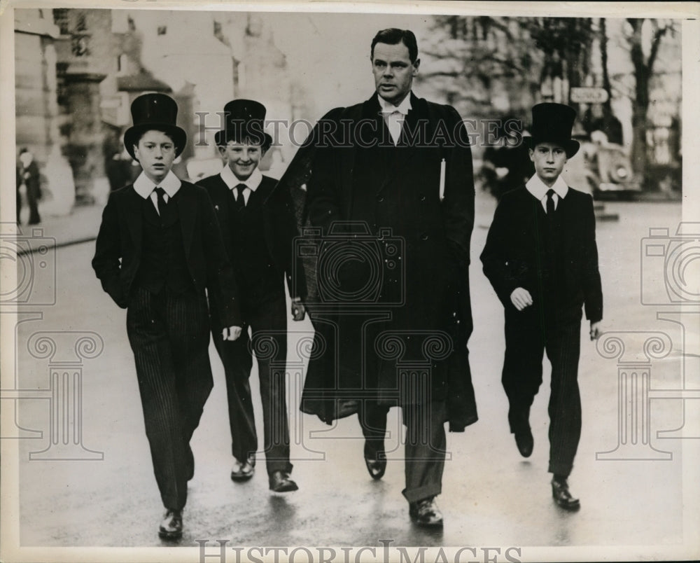 1938 Press Photo Twins Puzzle Eton Collegians