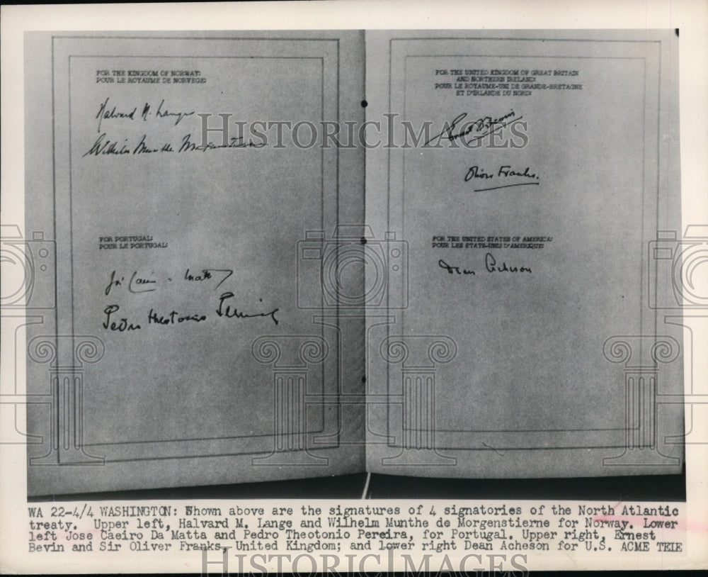 1949 Press Photo four signatures on the North Atlantic Treaty - nee63596