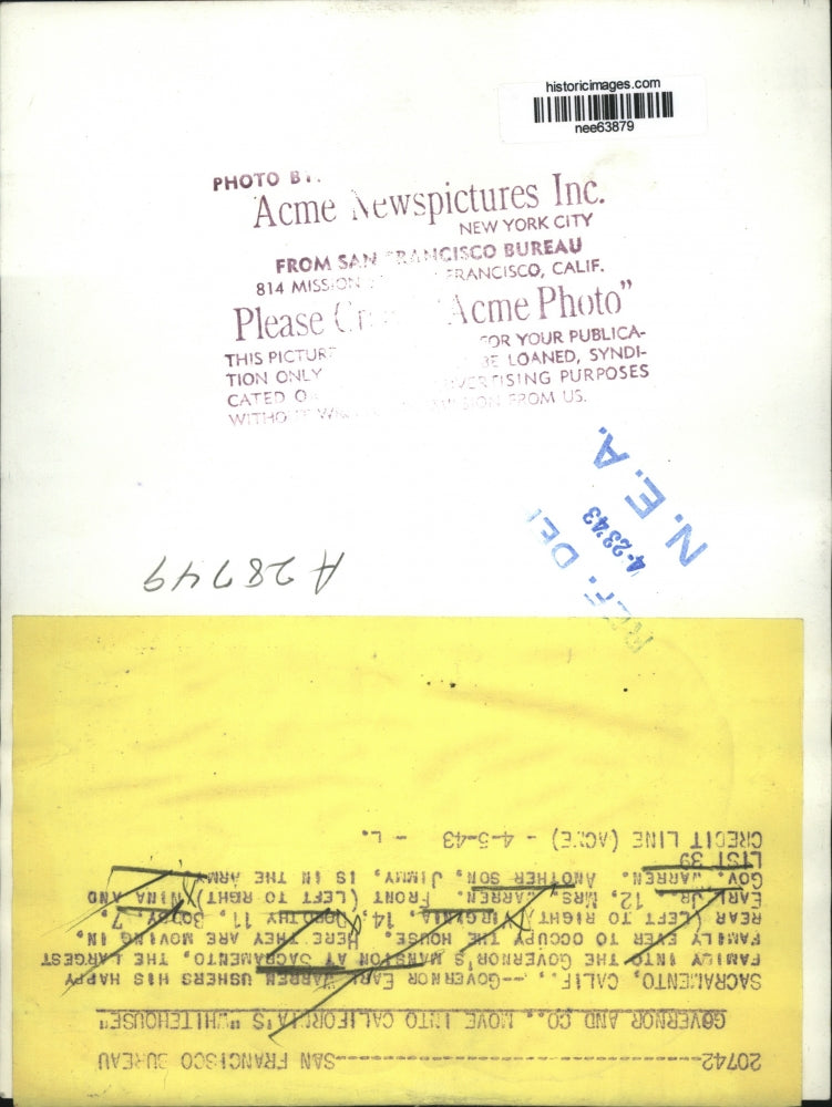 1943 Press Photo Governor of California Earl Warren & His Family Moving