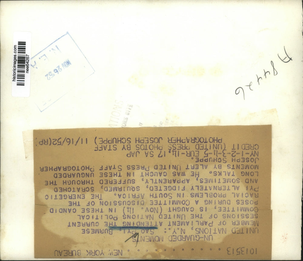 1952 Press Photo Sao Pyi a member of Burmese Parliament caught in candid poses